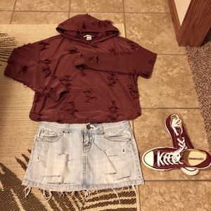 Distressed burgundy oversized sweatshirt